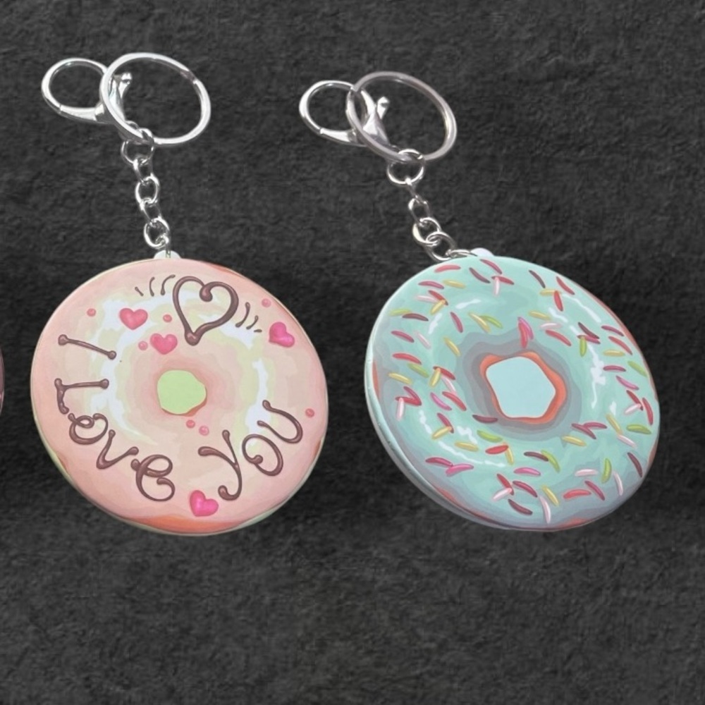 Donut Mirror 🍩 key chain/bag charm. 3” diameter.